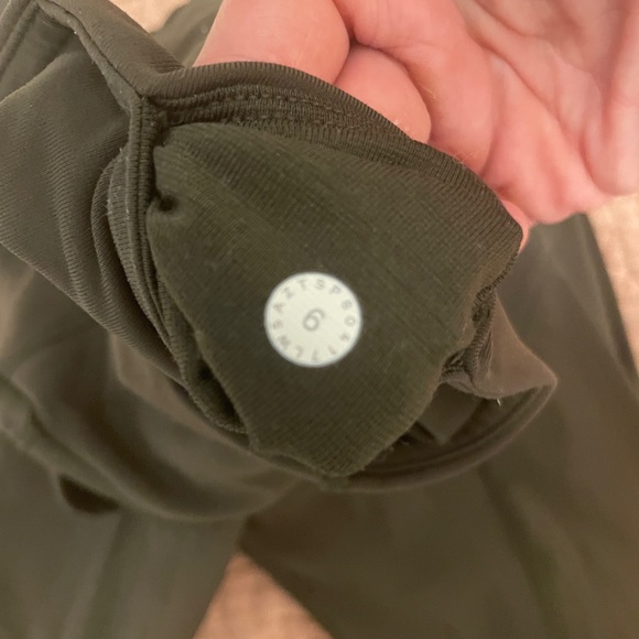 Fast and free lululemon sz6 - Picture 2 of 2